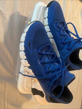 Men Nike  Royal Blue Knit Running Sneakers with White Sole light weight,